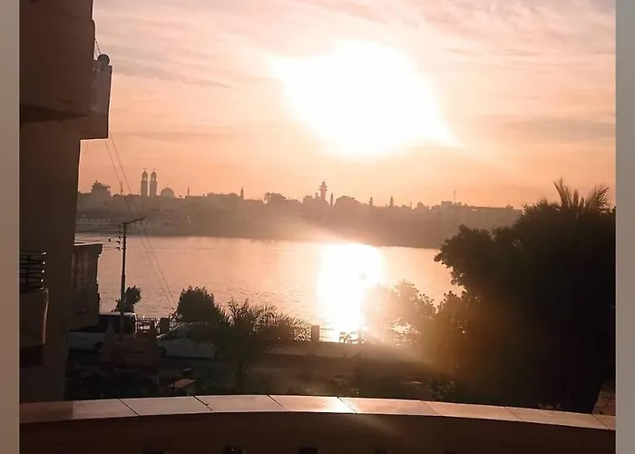 Nile Sunrise Flats